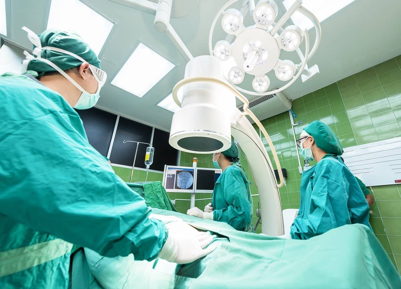 clinic-1807543_1280 (1)