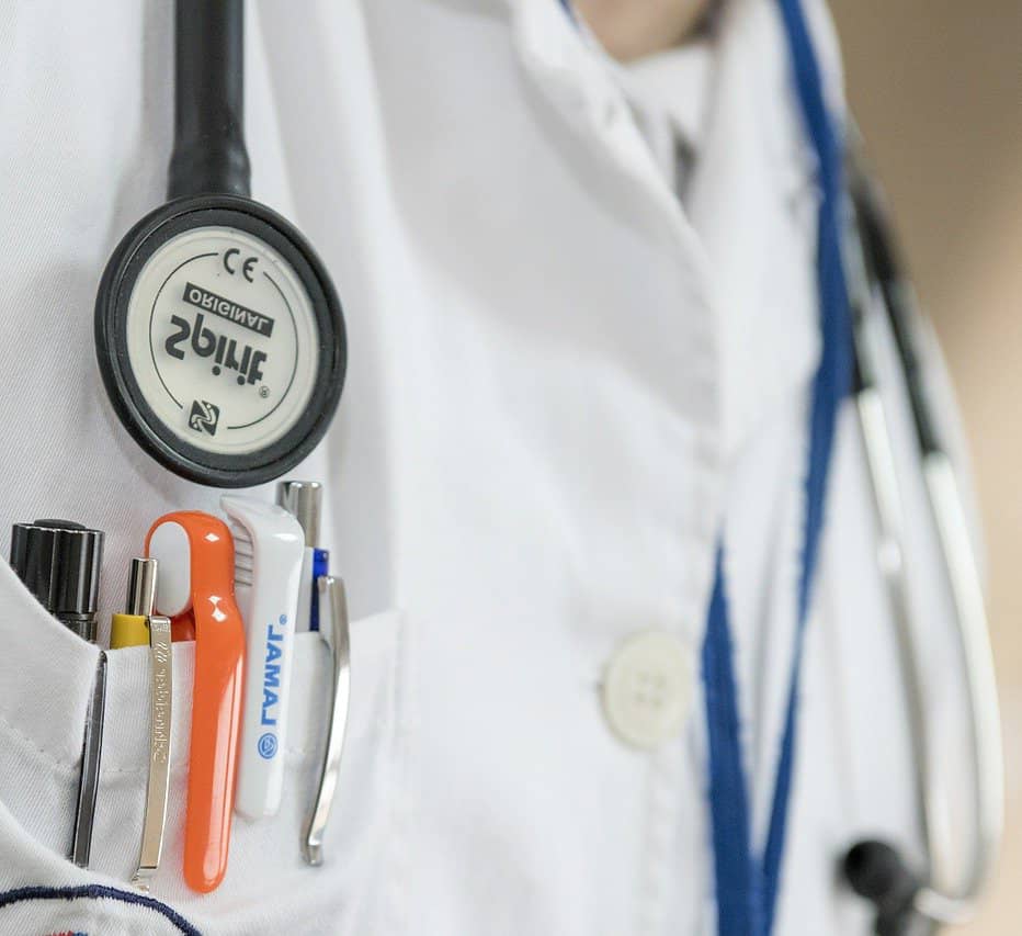 doctor-563428_1280 (1)